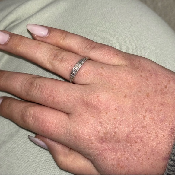 Suetables Silver Ring - Picture 6 of 7